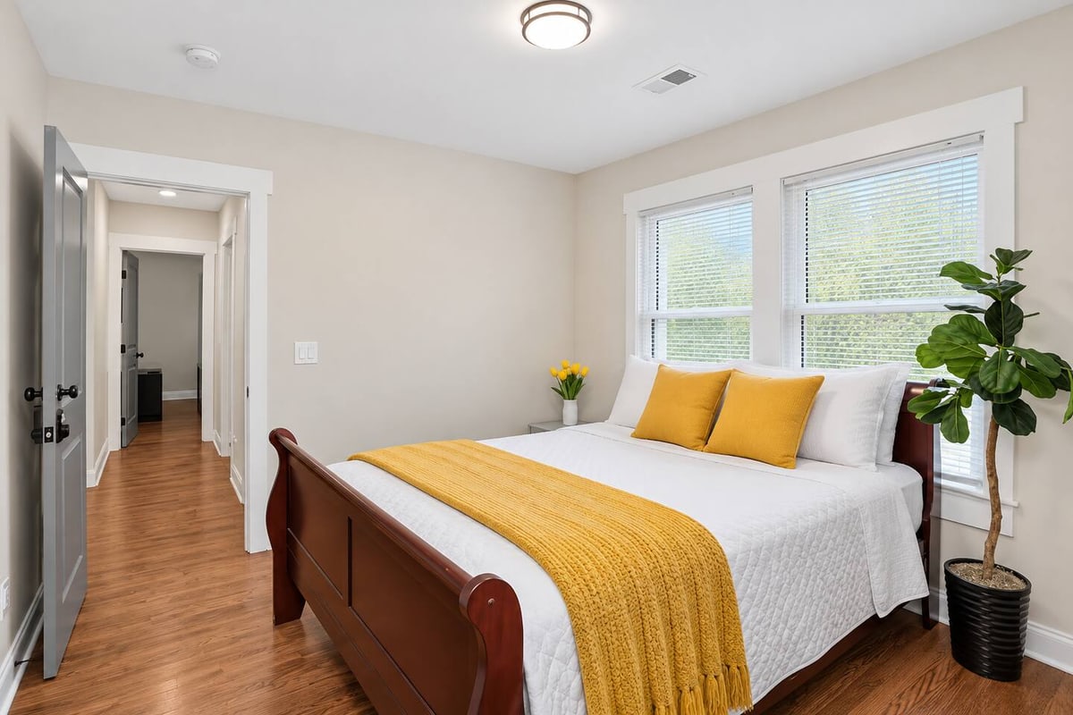 Atlanta Ranch Retreat, bedroom